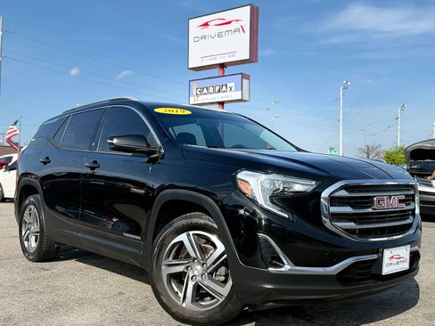 Used 2019 GMC Terrain SLT image 2