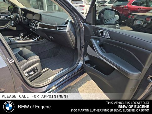 Used 2019 BMW X7 xDrive40i w/ Premium Package AWD/4WD image 12