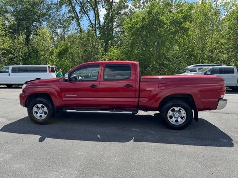 Used 2007 Toyota Tacoma PreRunner RWD image 9