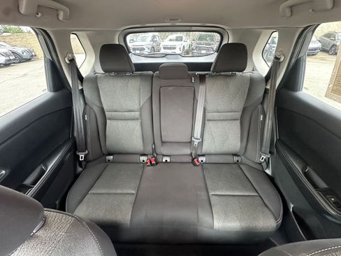 Used 2025 Nissan Rogue SV AWD/4WD image 40