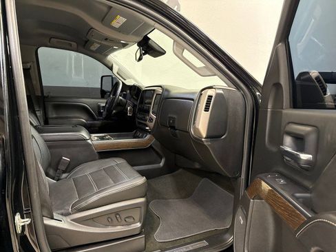 Used 2018 GMC Sierra 3500 Denali w/ Duramax Plus Package image 53