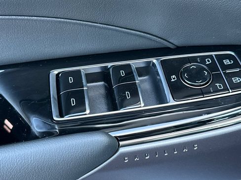 Used 2026 Cadillac Lyriq Luxury RWD image 11