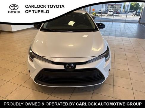 Used 2026 Toyota Corolla LE FWD image 6
