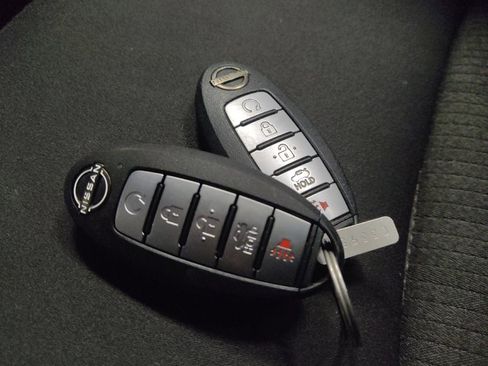 Used 2023 Nissan Altima 2.5 SV AWD/4WD image 32