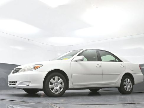 Used 2003 Toyota Camry LE FWD image 28