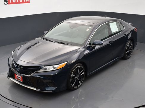 Used 2020 Toyota Camry XSE FWD image 28