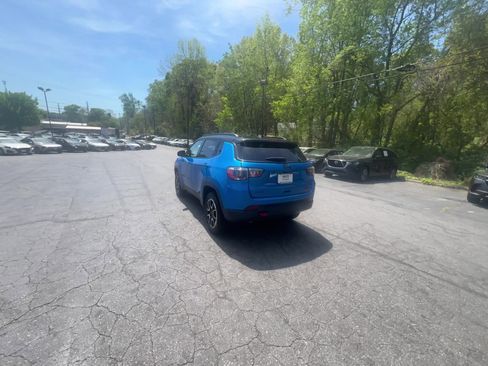 Used 2025 Chevrolet Trax LT image 14