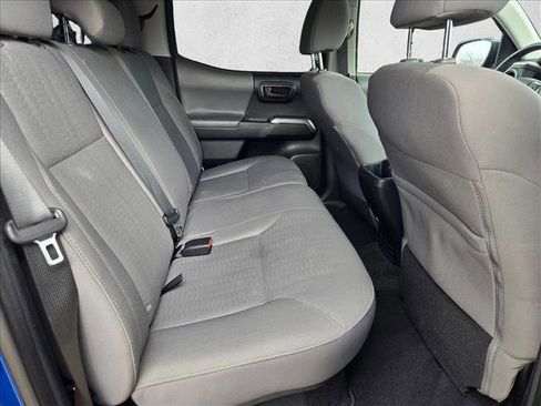 Used 2018 Toyota Tacoma SR5 image 18