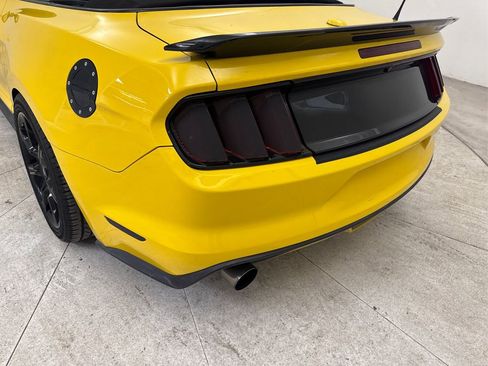 Used 2015 Ford Mustang Premium RWD image 17