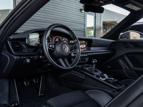 Certified 2022 Porsche 911 GT3 Touring image 4