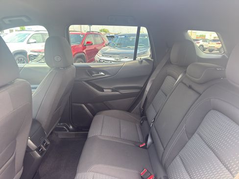 Used 2025 Chevrolet Equinox LT FWD image 31