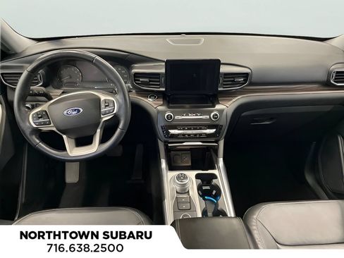 Used 2020 Ford Explorer Limited w/ Equipment Group 310A AWD/4WD image 6