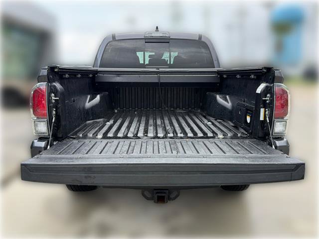 Used 2021 Toyota Tacoma TRD Off-Road w/ Technology Package AWD/4WD image 7
