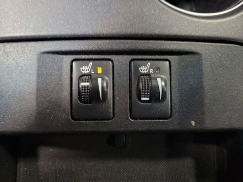 Used 2015 Toyota Camry XSE image 15