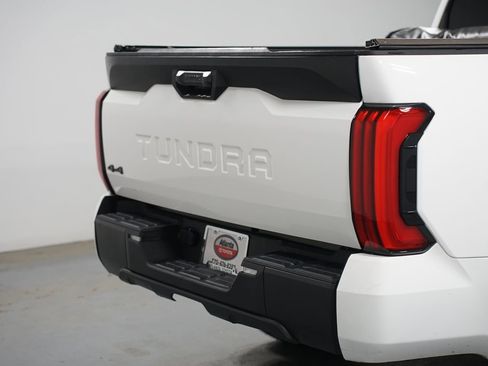 Used 2024 Toyota Tundra SR AWD/4WD image 9