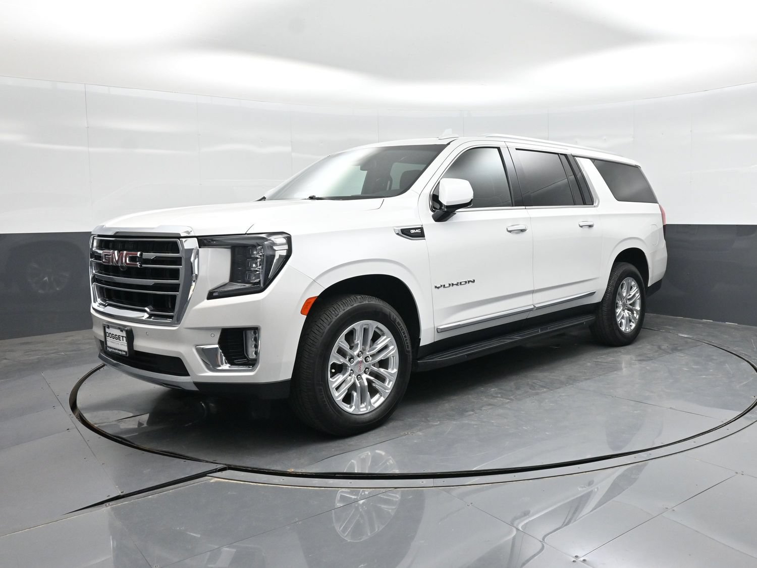 Used 2024 GMC Yukon XL SLT w/ SLT Premium Package RWD image 26