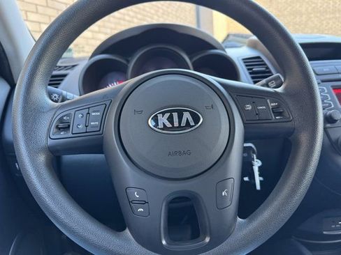 Used 2013 Kia Soul image 20