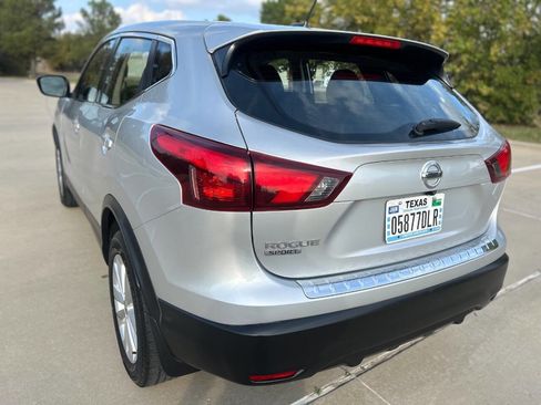 Used 2018 Nissan Rogue Sport S w/ S Appearance Package image 8