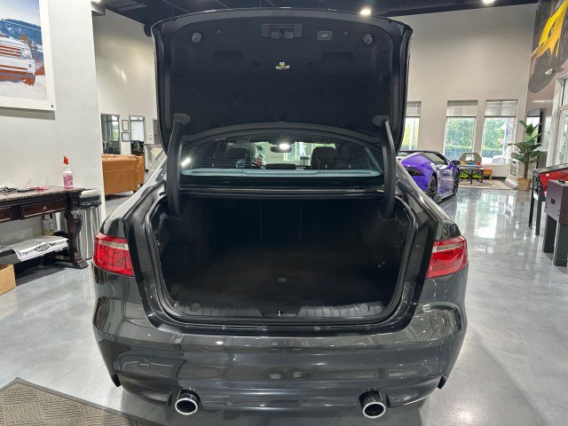 Used 2019 Jaguar XF S AWD/4WD image 36