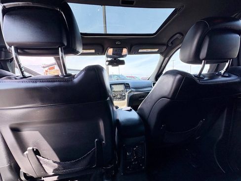 Used 2014 Jeep Grand Cherokee Limited w/ Trailer Tow Group IV image 23