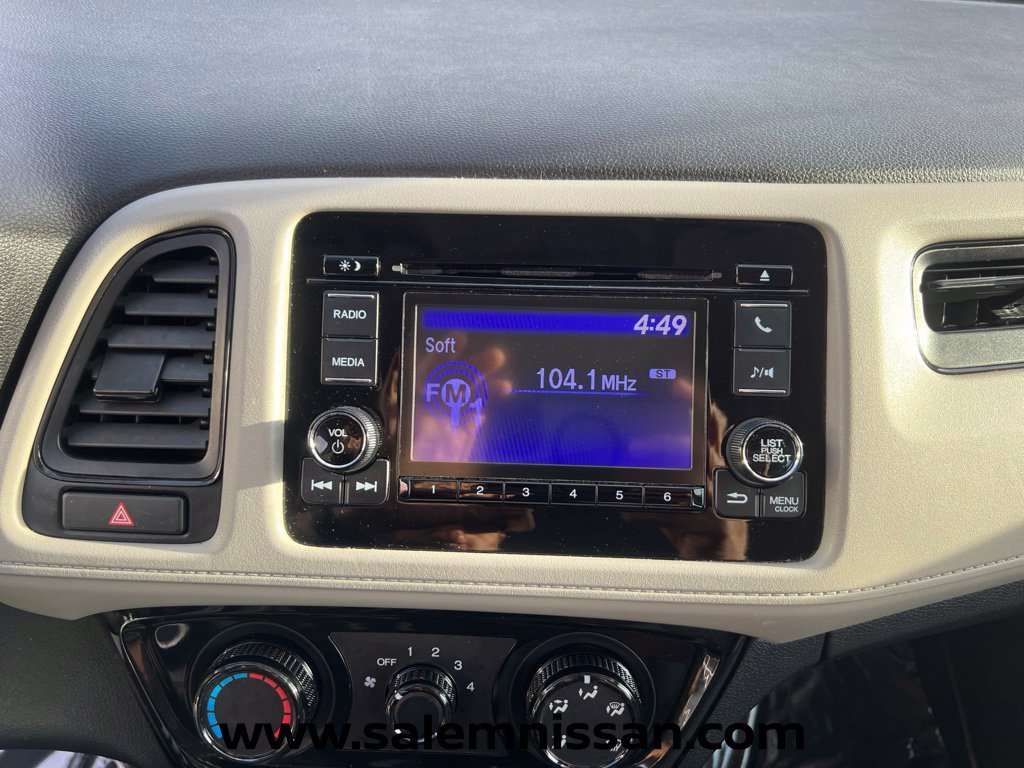 Used 2021 Honda HR-V LX image 11
