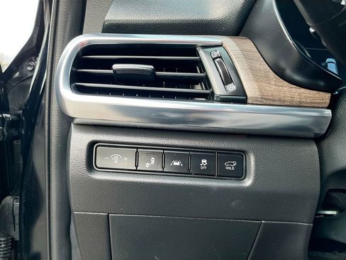 Used 2022 Kia Telluride SX w/ SX Prestige Package image 10