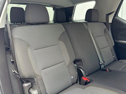 Used 2020 Chevrolet Traverse LS FWD image 36