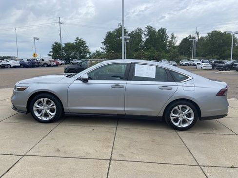 Used 2023 Honda Accord LX image 6