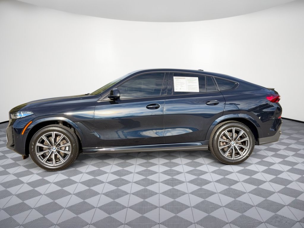 Used 2024 BMW X6 xDrive40i w/ Premium Package AWD/4WD image 2