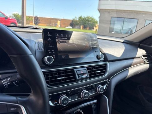 Used 2018 Honda Accord EX-L image 8