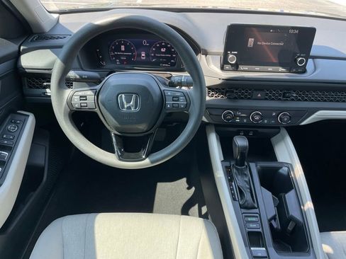 Certified 2025 Honda Accord LX image 10