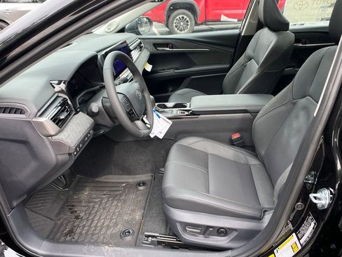 New 2026 Toyota Camry XLE w/ Premium Package AWD/4WD image 5