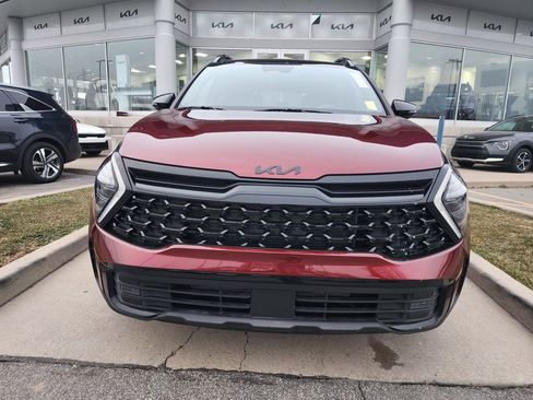 Certified 2025 Kia Sportage X-Pro image 2