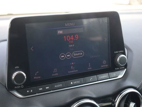 Used 2020 Nissan Sentra SV FWD image 16