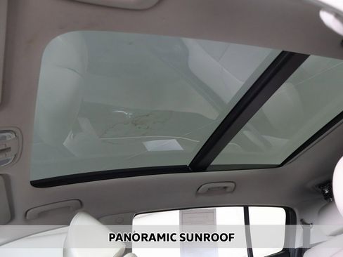 Used 2021 Kia Sportage EX w/ EX Technology Package image 4