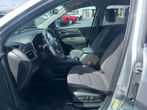Certified 2022 Chevrolet Equinox LT AWD/4WD image 2