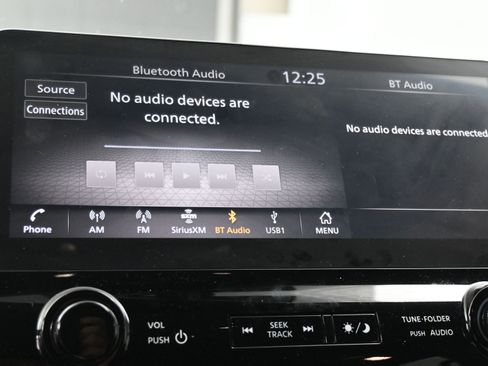 Used 2021 Nissan Armada SL w/ Captain's Chairs Package image 12