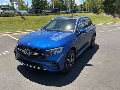 Used 2023 Mercedes-Benz GLC 300 image 5