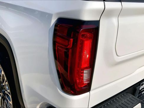 Certified 2024 GMC Sierra 1500 Denali Ultimate AWD/4WD image 28