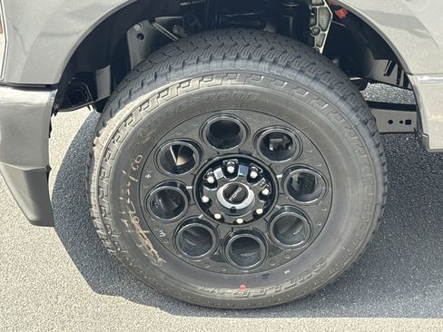 New 2026 Ford F350 Lariat w/ Black Appearance Package image 11