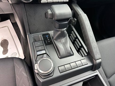 Certified 2024 Toyota Tacoma SR image 25