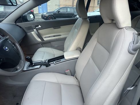 Used 2010 Volvo C70 T5 image 18