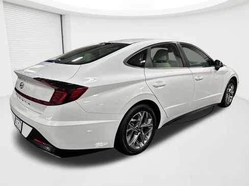 Certified 2023 Hyundai Sonata SEL w/ Preferred Accessory Package FWD image 5