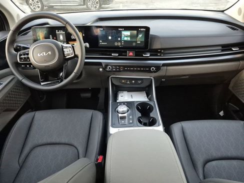 New 2026 Kia Carnival LXS image 12