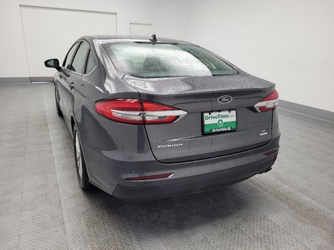 Used 2020 Ford Fusion SE image 6
