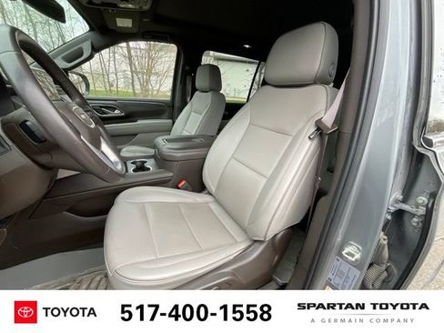 Used 2023 GMC Yukon XL SLT AWD/4WD image 12