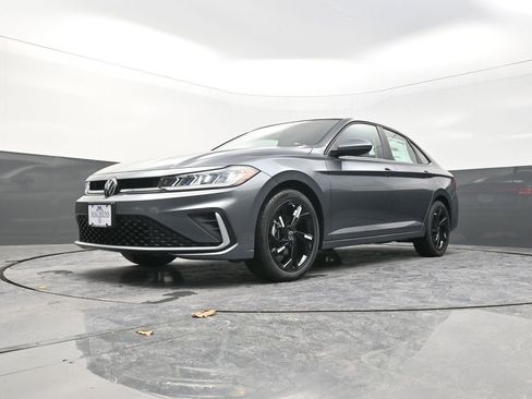 New 2026 Volkswagen Jetta SE FWD image 23