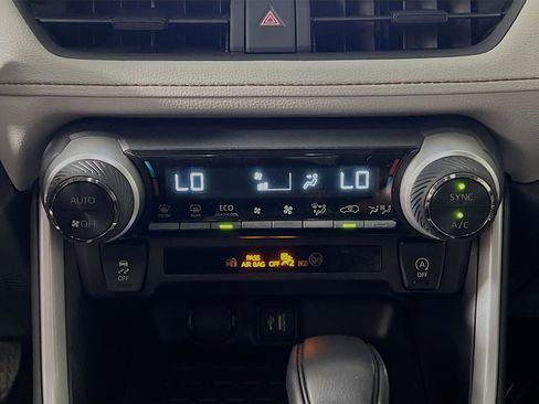 Used 2024 Toyota RAV4 XLE w/ Convenience Package image 26