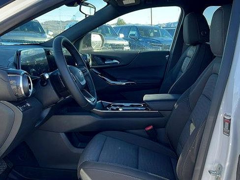 New 2026 Chevrolet Equinox LT image 29