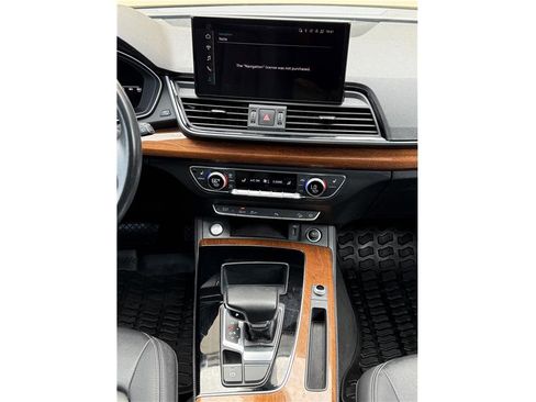 Used 2022 Audi Q5 2.0T Premium Plus w/ Premium Plus Package AWD/4WD image 11